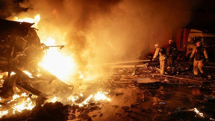 Kyiv dan Dnipro Diguncang Rudal, Ukraina dan Rusia Saling Serang di Dua Front
