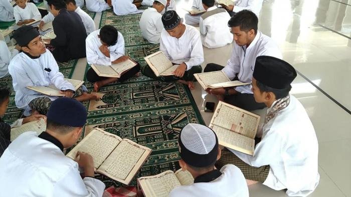 Dahsyat! 2 Doa Tadarus Al-Quran Agar Bacaan Bernilai Pahala Berlipat
