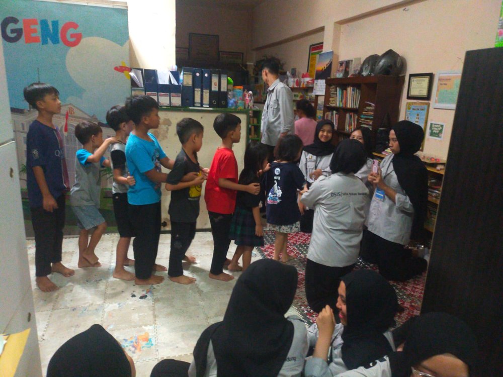 Berbagi Kisah Ramadan di “Gen Biru Bercerita” TBM Sukamulya Cerdas