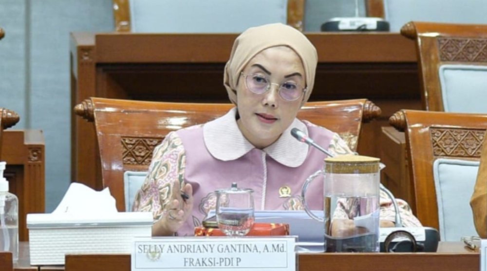 Selly Andriany Gantina Soroti Antisipasi Perubahan Rute dan Dampak terhadap BPIH 2026