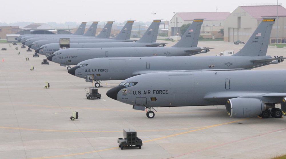 Pesawat Tanker AS Jatuh di Irak Saat Operasi Militer