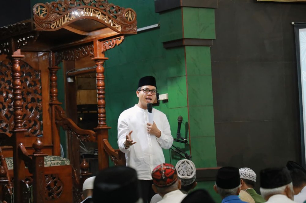 Kang DS, "Ud’uni astajib lakum!"