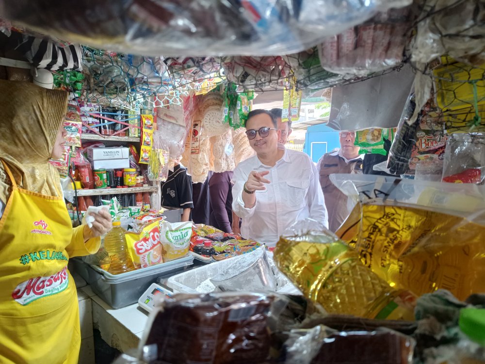 Jelang Lebaran, Disperdagin dan Satgas Pangan Cek Harga Pangan di Pasar Sehat Soreang