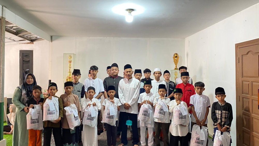 Tarya Witarsa Santuni Anak Yatim di Ciparay, Tebar Kebahagiaan Ramadan