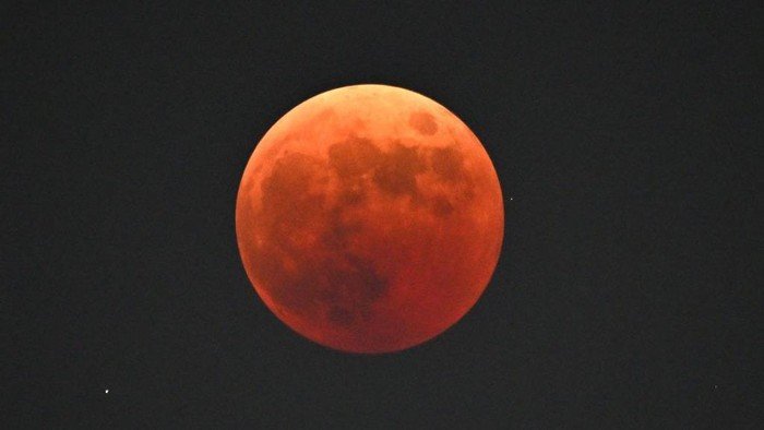 Puncak Gerhana Bulan Total 3 Maret 2026, Bulan “Merah Tembaga” Hiasi Langit Indonesia