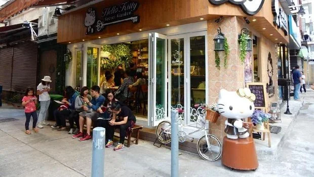 Eksplorasi Wisata Keluarga Ayudia di Hong Kong