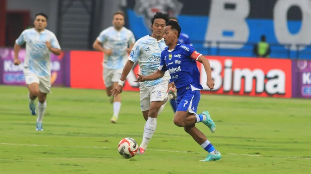 Pertandingan Persib vs Persija Resmi Dipindah ke Samarinda