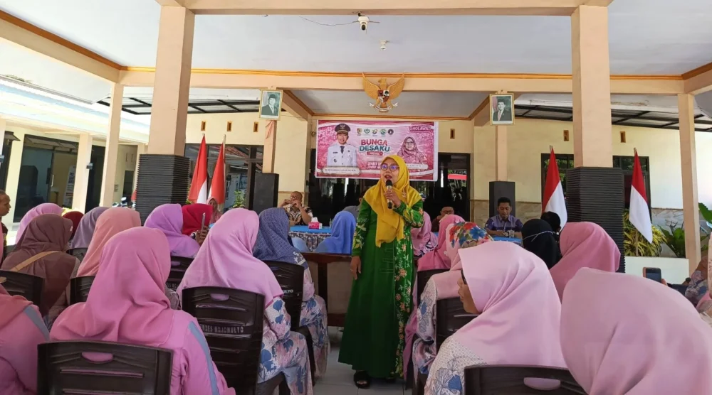 Hermin Serap Aspirasi Masyarakat dalam Program Bunga Desaku Mini di Jember