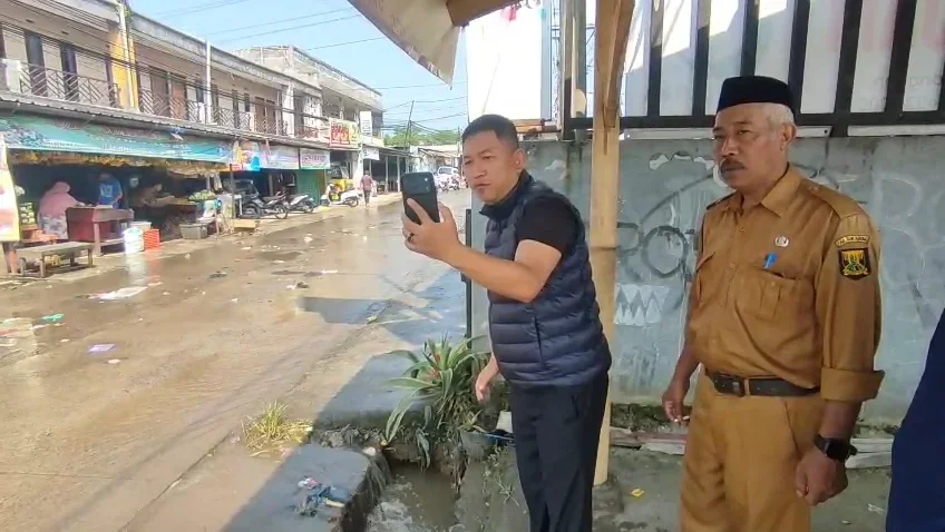 Andreas Soroti Cor-coran di Bahu Jalan Terkait Banjir Jalan Cidahu