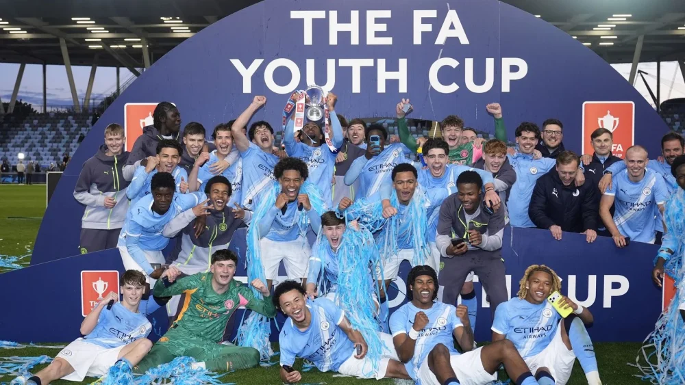 Manchester City U-18 Juara Piala FA Youth Usai Taklukkan Manchester United 2-1