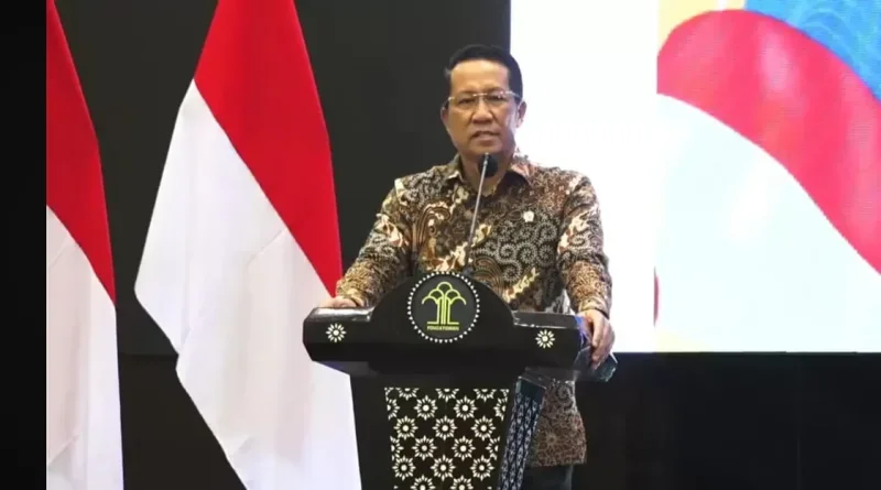 Menkum: Jangan Main-Main Dengan Layanan Publik