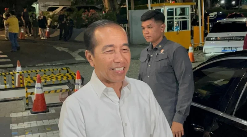 Jokowi Dampingi Kaesang Memulai Lawatan Politik Tiga Hari di Lampung