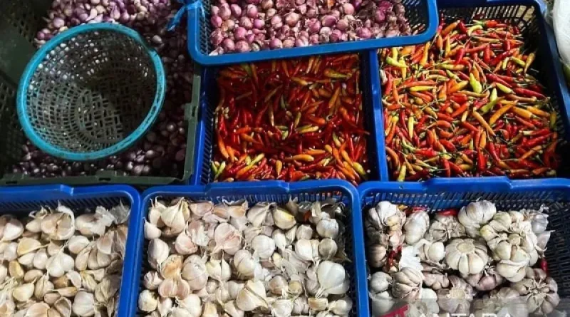 Cabai Rawit Merah Tembus Rp57.050/kg, Daging Sapi Kualitas I Rp138.300/kg