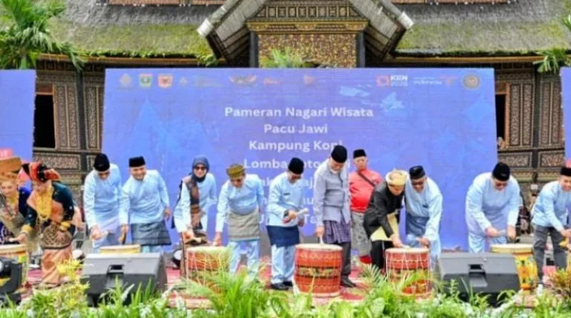 Festival Minangkabau Meriahkan Istano Basa Pagaruyuang