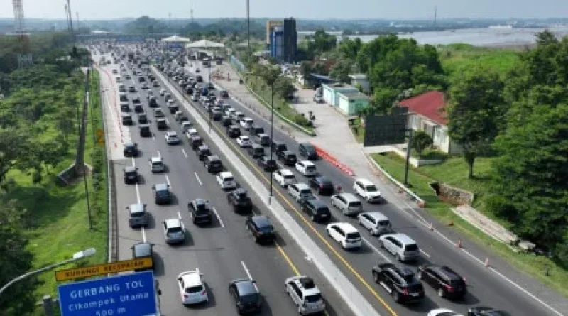 Jasamarga Terapkan Contraflow di Tol Jakarta–Cikampek