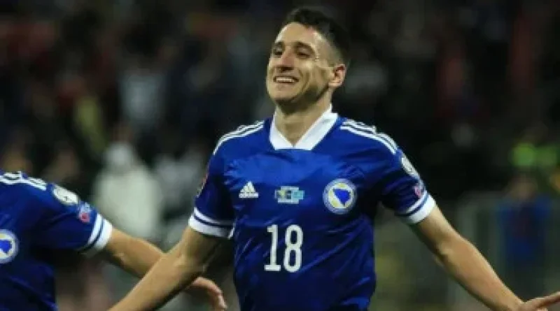 Luka Menalo Dikabarkan Selangkah Lagi ke Persib