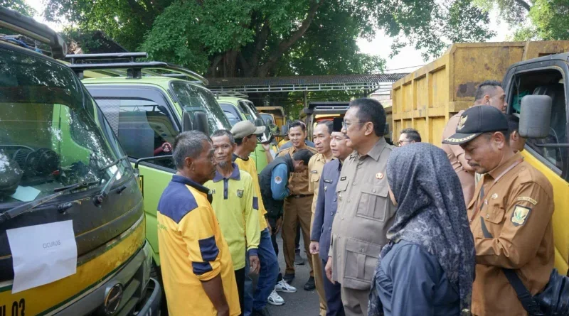 DLH Sukabumi Alami Keterbatasan Truk Sampah, Ini Respons Bupati