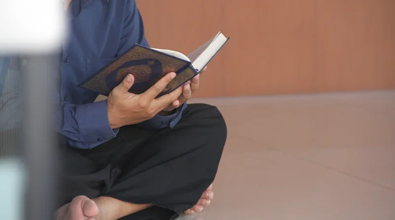 KHUTBAH JUMAT | Tetap Membaca Al-Qur’an di Tengah Kesibukan Hidup