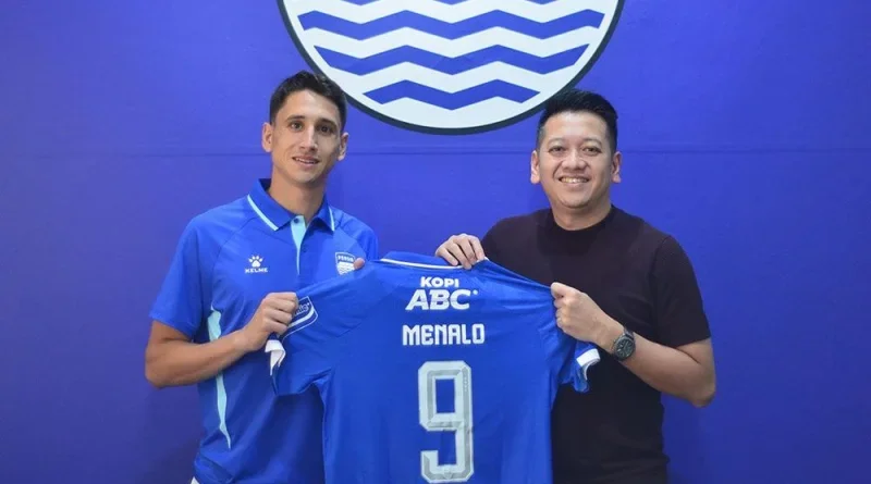 Luka Menalo Kenakan Nomor 9 di Persi Bandung