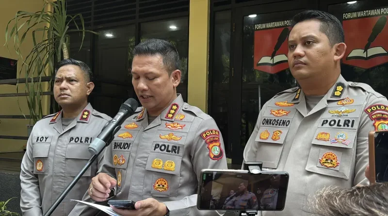 Polisi Ungkap Rincian 996 Senjata Temuan di Sekolah Jaksel