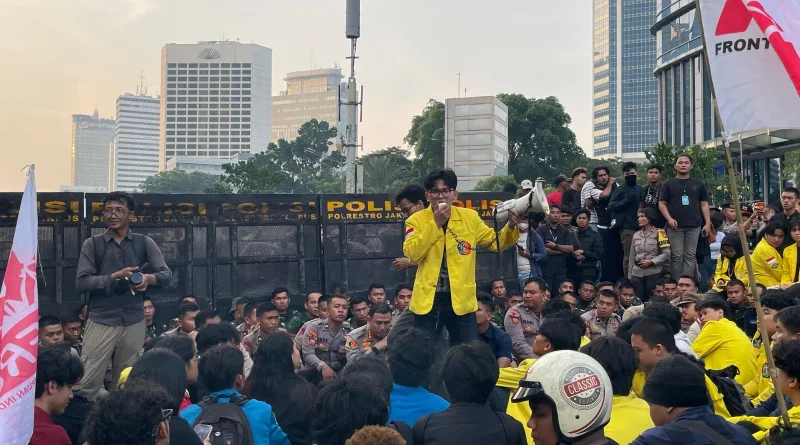 Daftar 8 Tuntutan Demo BEM UI di Bundaran HI