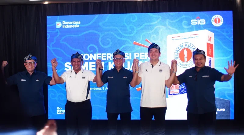 Semen Kujang Resmi Jadi Mitra Strategis Persib Tiga Musim