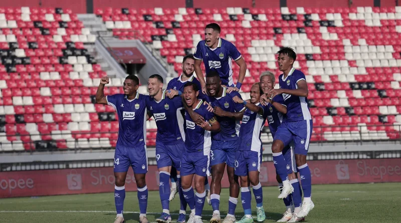Persija Gagal Manfaatkan Peluang, Persib Nyaris Nambah Gol ke-3