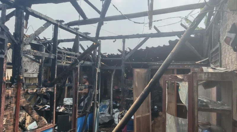 Kebakaran Rumah di Cibadak Sukabumi Terbakar, 10 Jiwa Mengungsi