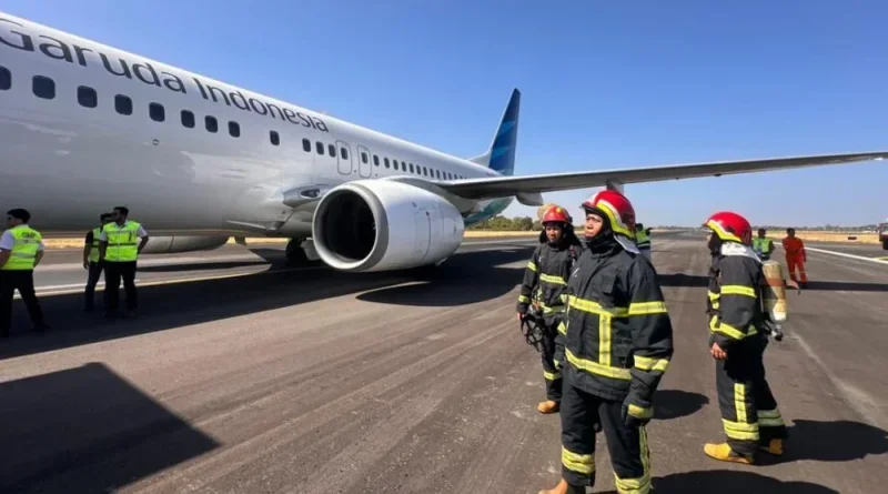 Pesawat Garuda Pecah Ban Landing di Makassar, 156 Penumpang Selamat