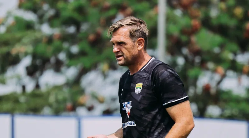 Tolic Fokus Persiapkan Tim Jelang Hadapi Persija
