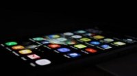 Dark Mode Nyaman di Mata, tapi Apa Aman untuk Penglihatan?