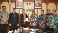 Pj Gubernur Aceh Bustami Sambut Hangat Kunjungan Dubes Jerman, Ina Lepes: Bahas Peluang Investasi untuk Kemajuan Aceh