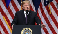 Donald Trump Usulkan Penahanan 30 Ribu Imigran Ilegal di Penjara Guantanamo