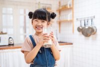 Ahli Gizi: Susu Sebaiknya Jadi Pelengkap, Bukan Menu Utama Anak