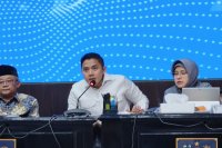 Seskab Teddy Bantah Isu Produk AS Bebas Label Halal: Regulasi Nasional Tetap Berlaku