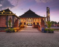 Masjid Berarsitektur Unik di Jawa Barat: 5 Destinasi Ikonik Penuh Pesona Spektakuler