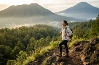 Terbukti Sehat! 7 Fakta Ilmiah tentang Hobi Hiking yang Jarang Diketahui