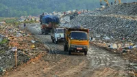 Bandung Batasi Pembuangan Sampah ke TPA Sarimukti