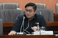 Tragedi Kereta Bekasi Tewaskan 15 Orang, DPR Desak Evaluasi Total Keselamatan Transportasi