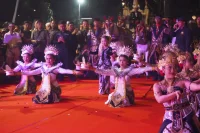 Kirab Budaya Jawa Barat Tampilkan Kekayaan Seni Sunda, Ribuan Warga Antusias Saksikan Pertunjukan Tradisional