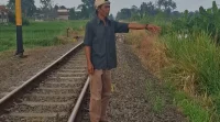 Seorang Pria Tersambar KA Pangrango di Cisaat
