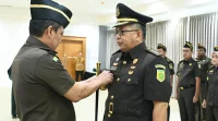 Kejati Jabar Lantik Asisten Pemulihan Aset dan Asisten Pidana Militer