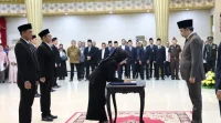 Bupati Jember Lantik Jajaran BUMD, Targetkan Terobosan Baru Penggerak Ekonomi Daerah