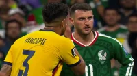 Hincapie Kena Kartu Merah karena Tutup Mulut, VAR Turun Tangan