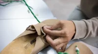 Cibaduyut Kini Punya Ruang Kreatif Bikin Sandal Sendiri