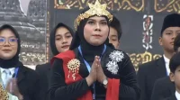 Prabowo Sebut Upah Pengupas Bawang Rp700 Ribu, Netizen: Mau Banting Setir!