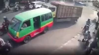 Kecelakaan Beruntun di Cibiru, Satu Pengendara Terluka