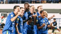 Remontada Persib, Tundukkan PSM Makassar 3-1 di GBLA