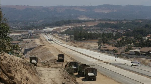 Konsorsium Nusantara Infrastruktur Selesaikan Pembelian 35% Saham Tol Trans Jawa