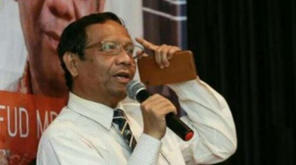 Mahfud MD Bongkar Transaksi Jumbo Rp 300 Triliun Dirjen Pajak dan Dirjen Bea Cukai